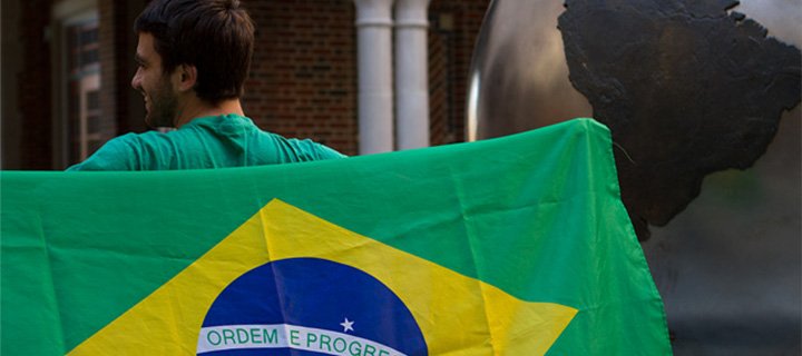 /pt/noticia/post/ciencia-sem-fronteiras-bolsas-de-estudos-2015