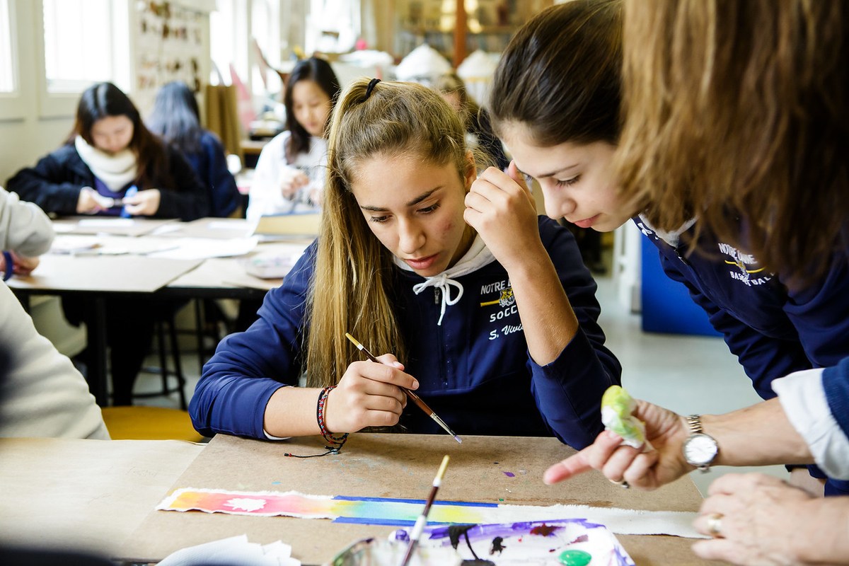 /es/noticia/post/notre-dame-prepara-las-mujeres-jovenes-para-la-universidad