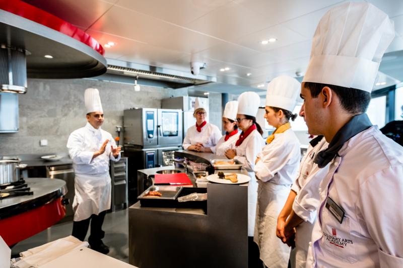 /es/noticia/post/estudiar-artes-culinarias-en-suiza-0