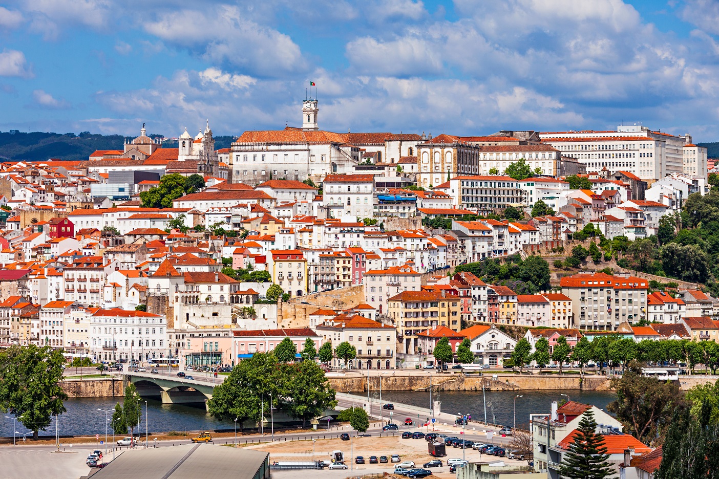 /pt/noticia/post/quer-estudar-em-portugal-saiba-como-usar-nota-do-enem-para-entrar-na-faculdade?display=vivaportugal