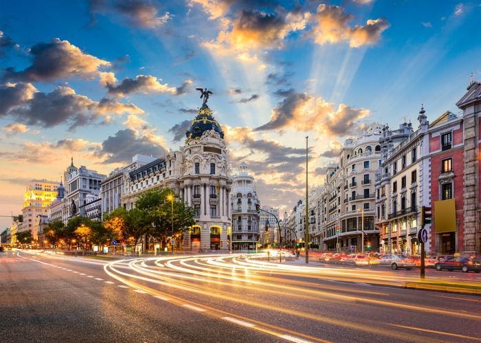 /pt/noticia/post/5-pontos-turisticos-em-madrid-para-estar-no-seu-roteiro