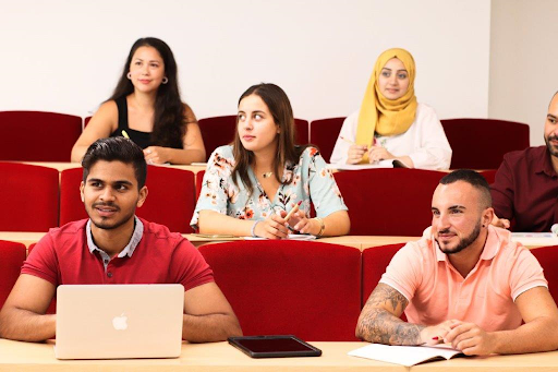 Alunos da universidade de Gibraltar