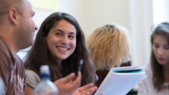 5 tips to improve your English (with videos)
