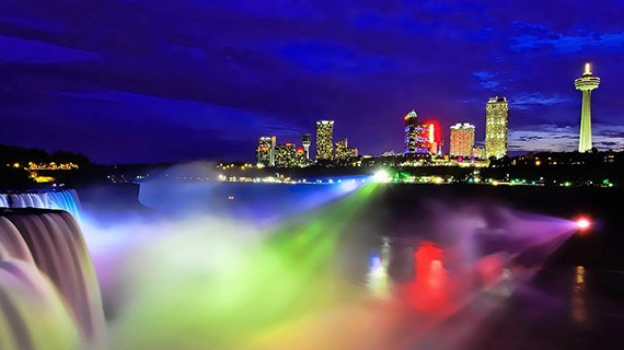 Estudar no Canadá explorando as cataratas do Niágara