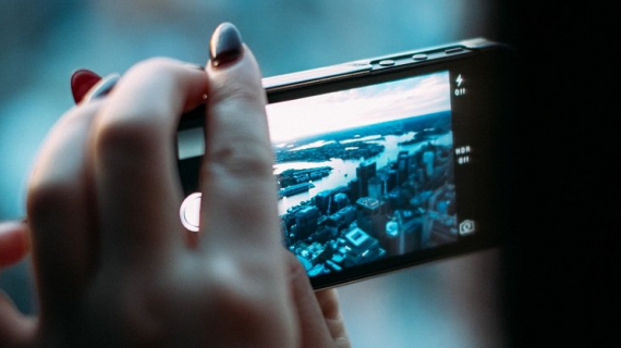 How to Take Perfect Study Abroad Photos