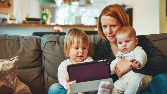 How Postgraduate Students Balance Work and Family