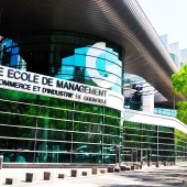 Học kinh doanh tại Trường Quản trị Grenoble (Pháp) 